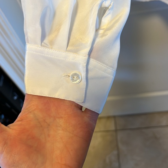 7. Vintage Como Ivory Long Sleeve Blouse - Picture 6 of 6